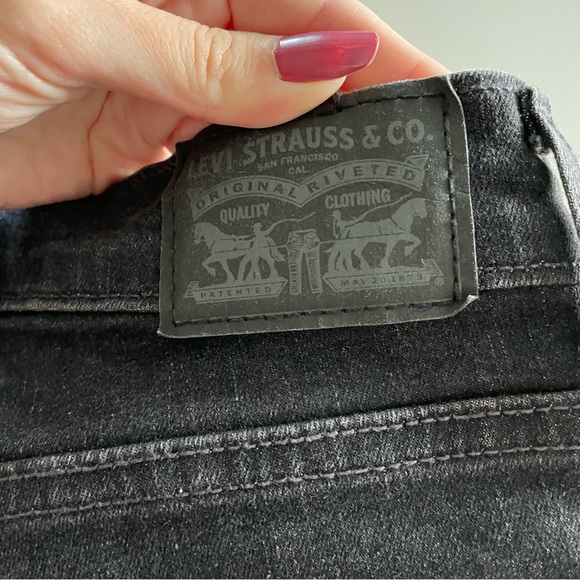 Levi's Sculpt High Rise Jeans - Picture 5 of 15